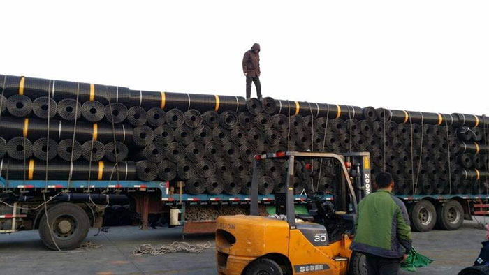 湖南陽光路邁新材料有限公司,土工格柵銷售,湖南波紋管 湖南陽光路邁新材料有限公司,土工格柵銷售,湖南波紋管